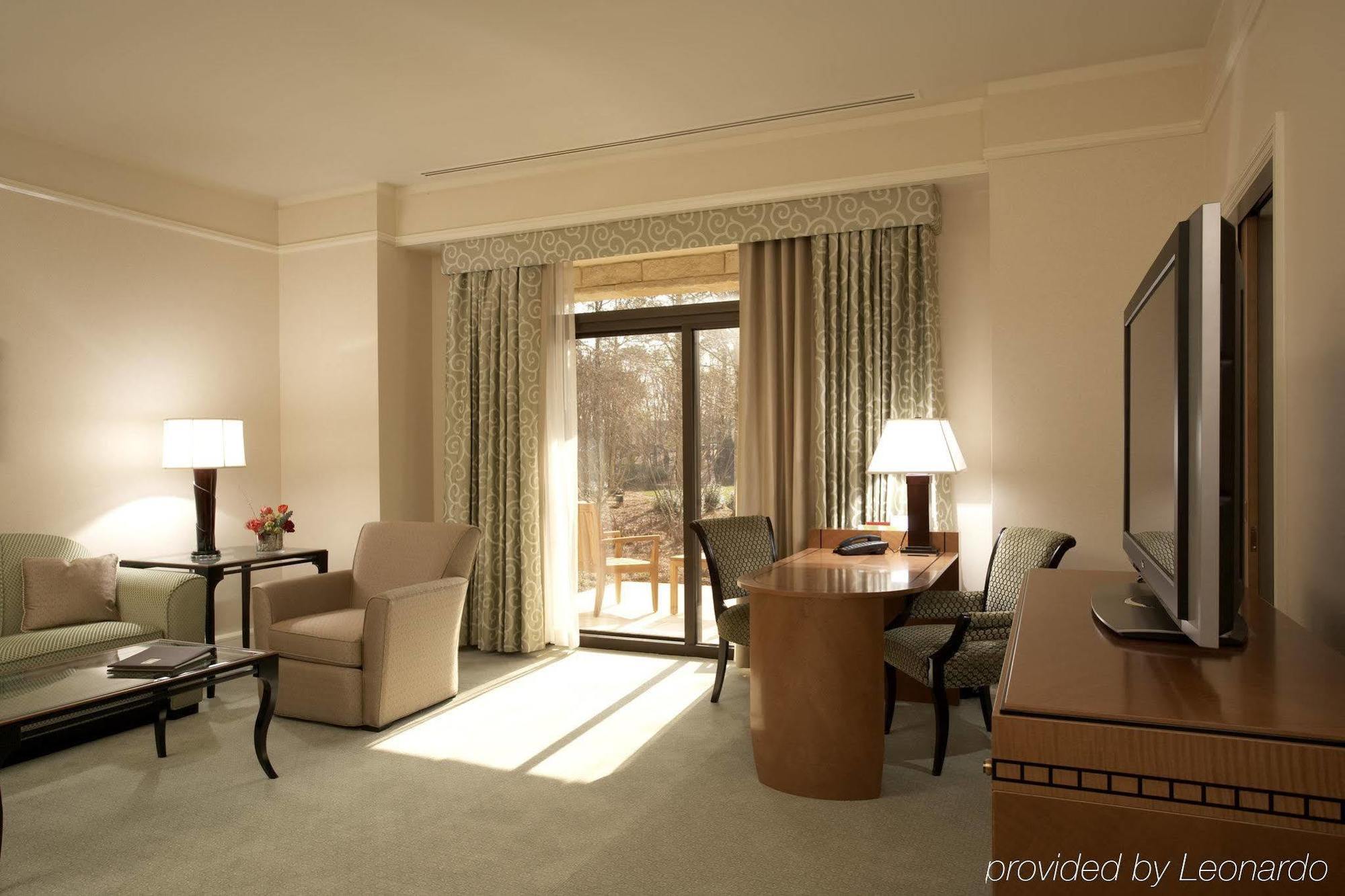 The Umstead Hotel And Spa Cary Room photo