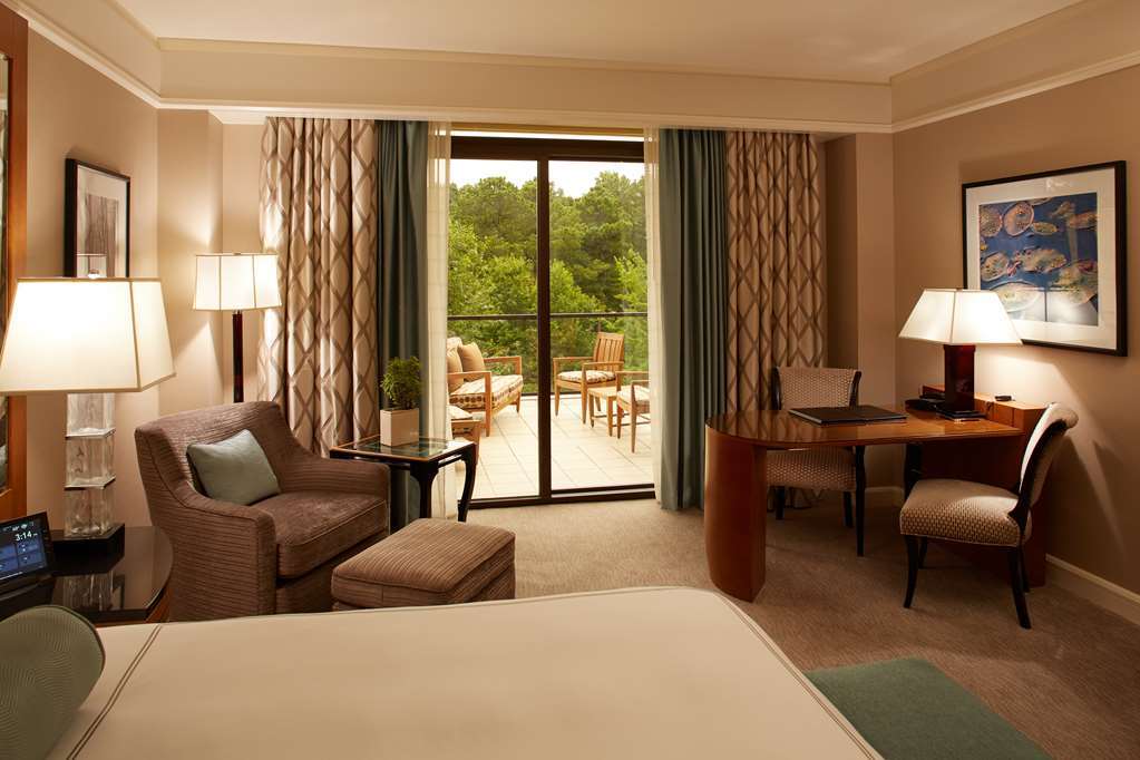 The Umstead Hotel And Spa Cary Room photo